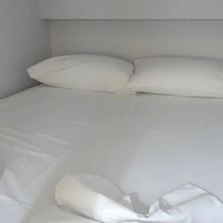 Apartamento Relaxrooms #1 Skála Marión